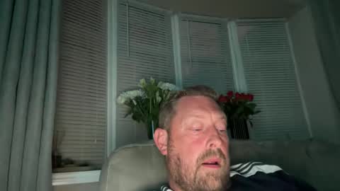 Snapshot of junky345 chatting on 2, 5, 2026 Junky online show from 2, 5, 2026