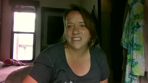 Snapshot of jussnobodybutme chatting on 2, 4, 2026 CamperGirl online show from 2, 4, 2026