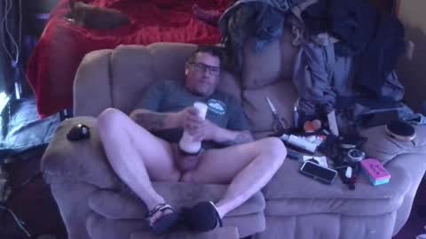 Snapshot of just4u2wantkikme chatting on 15, 4, 2026 justGerkinITinsta online show from 15, 4, 2026