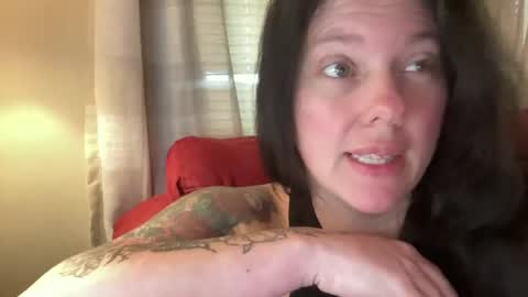 Flirty influncer online show from 22, 12, 2025