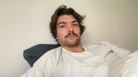 just_a_guy_with_a_big_cock online show from 16, 11, 2025