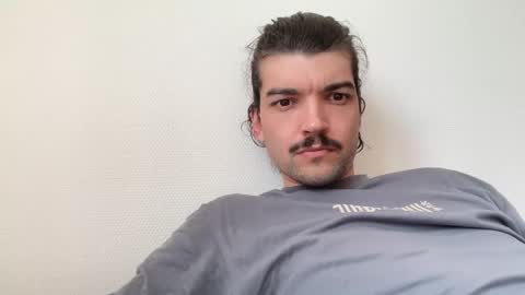 just_a_guy_with_a_big_cock online show from 21, 3, 2026