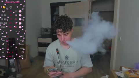 Snapshot of just_edwins chatting on 9, 7, 2026 Edwins online show from 9, 7, 2026