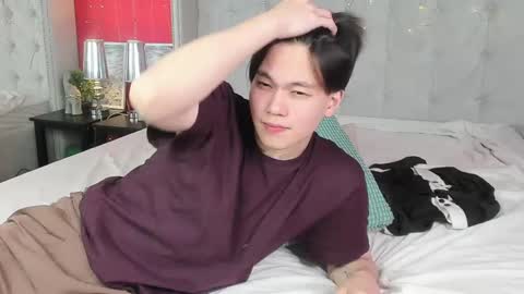 just_gay_ online show from 27, 2, 2025