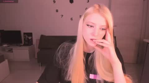 Snapshot of just_jessy_meow chatting on 3, 7, 2026 JESSY online show from 3, 7, 2026