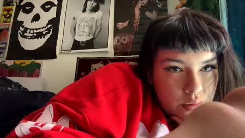 justalittlewetnow online show from 8, 2, 2025