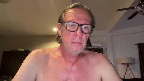 Snapshot of justin_hornyyyy chatting on 21, 12, 2025 justin_hornyyyy online show from 21, 12, 2025
