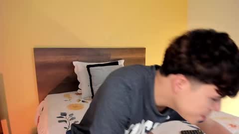 Justin online show from 5, 3, 2025