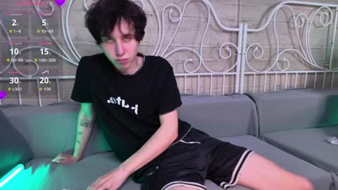 justTEEN online show from 30, 5, 2026
