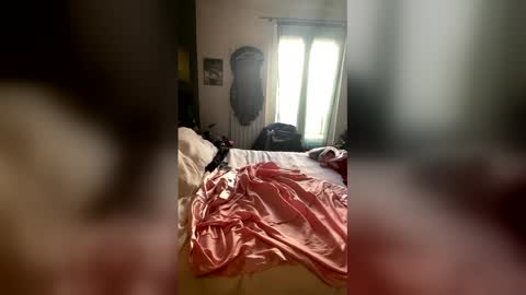 Snapshot of justinenuisette chatting on 17, 3, 2026 justinenuisette online show from 17, 3, 2026