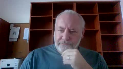 justme196756 online show from 25, 9, 2025