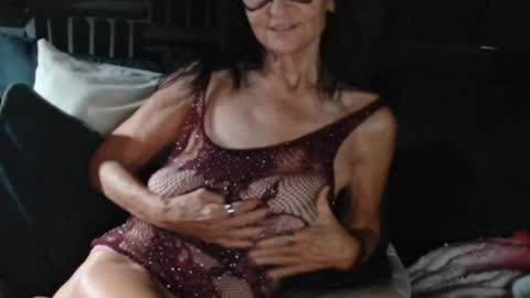 Bev aka Diamond online show from 12, 11, 2025