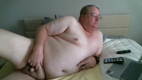 justmedm64 online show from 14, 1, 2025