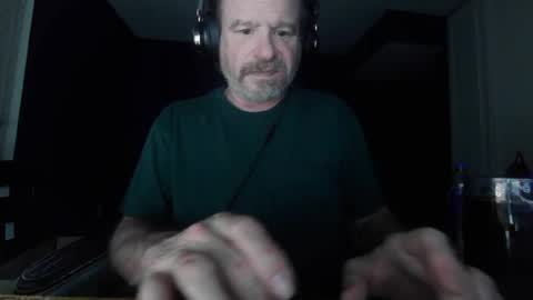 Snapshot of justmetool chatting on 23, 6, 2026 Tool online show from 23, 6, 2026