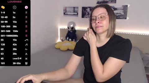 Julie online show from 21, 2, 2025