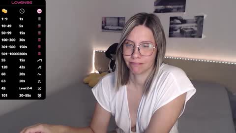 Julie online show from 9, 9, 2025