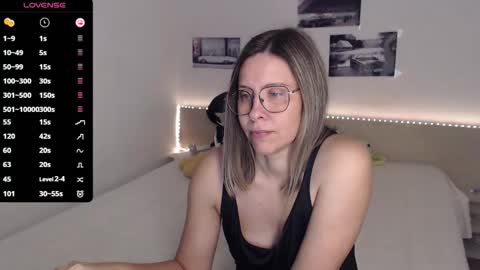 Julie online show from 15, 10, 2025