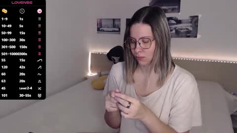 Julie online show from 19, 10, 2025