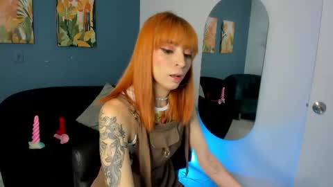 Snapshot of justmia_ chatting on 1, 7, 2026 Mia online show from 1, 7, 2026