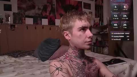 Snapshot of juuzou_kit chatting on 19, 4, 2026 Juuzou hehim u can call me Juz online show from 19, 4, 2026