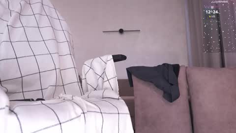 Amely online show from 27, 2, 2025