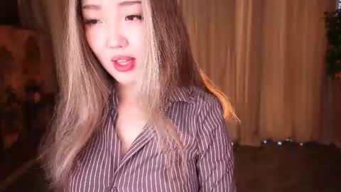 Snapshot of k_kimikooo chatting on 4, 7, 2026 Amely online show from 4, 7, 2026