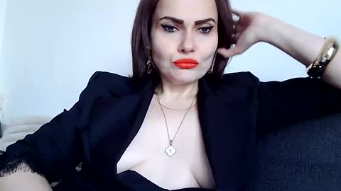 k_queen36 online show from 17, 3, 2026