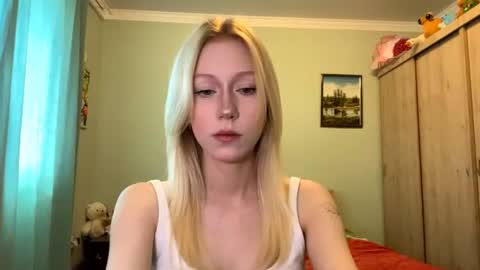 Mia 1st day here online show from 20, 6, 2026