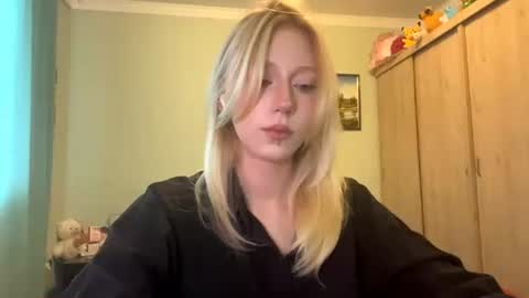 Mia 1st day here online show from 29, 6, 2026