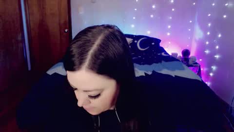 Snapshot of kaeli_day chatting on 25, 12, 2024 Goddess Kaeli online show from 25, 12, 2024