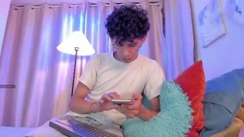 Snapshot of kaiirox chatting on 12, 7, 2026 kai online show from 12, 7, 2026