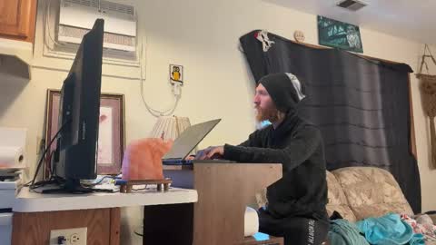 Kaiku77 online show from 11, 2, 2026