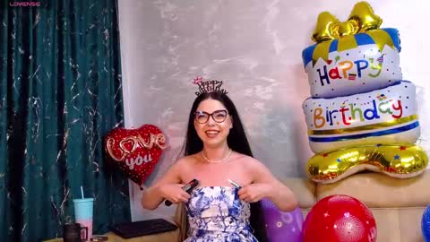 Snapshot of kailalewis chatting on 29, 5, 2026 Kaila Lewis online show from 29, 5, 2026