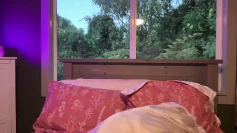 Kailee Smile online show from 28, 1, 2025