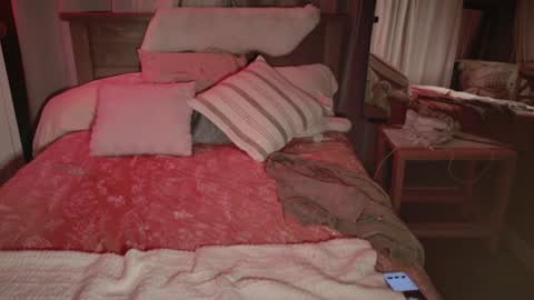 Snapshot of kaileeshy chatting on 5, 12, 2025 Kailee Smile online show from 5, 12, 2025