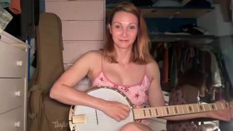 Kailee Smile online show from 5, 8, 2026