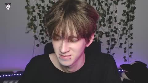 Snapshot of kaislutx chatting on 8, 11, 2025 slutkai online show from 8, 11, 2025