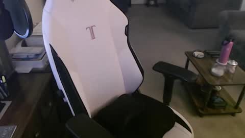 Camprincess331 online show from 6, 1, 2025