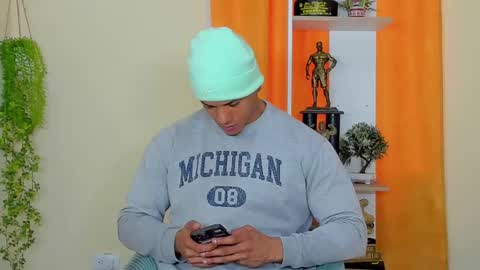 Snapshot of kale_tomson chatting on 3, 12, 2024 kale thomson online show from 3, 12, 2024