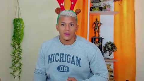 Snapshot of kale_tomson chatting on 11, 12, 2024 kale thomson online show from 11, 12, 2024