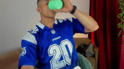 Snapshot of kale_tomson chatting on 1, 10, 2025 kale thomson online show from 1, 10, 2025