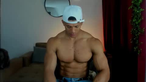 Snapshot of kale_tomson chatting on 25, 10, 2025 kale thomson online show from 25, 10, 2025