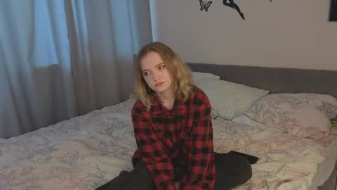 Snapshot of kamalamanasares chatting on 11, 5, 2026 Emily online show from 11, 5, 2026