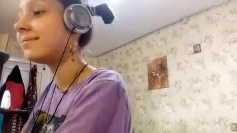 Snapshot of kamisalling chatting on 13, 9, 2025 Mari Simmons online show from 13, 9, 2025