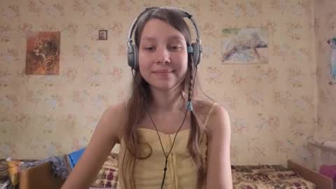 Snapshot of kamisalling chatting on 3, 10, 2025 Mari Simmons online show from 3, 10, 2025