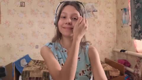 Snapshot of kamisalling chatting on 8, 10, 2025 Mari Simmons online show from 8, 10, 2025