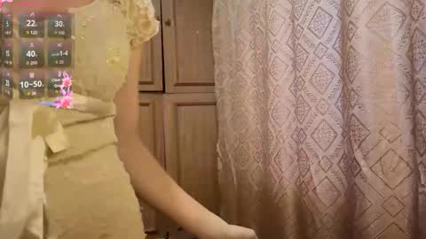 Snapshot of kamisalling chatting on 21, 11, 2025 Mari Simmons online show from 21, 11, 2025