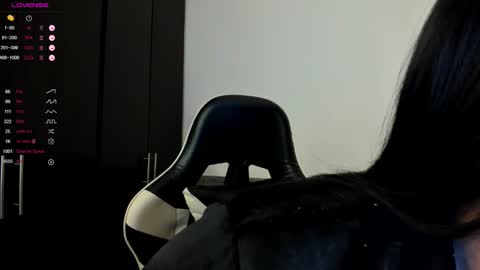 CAMILA   IG Camila2oficial online show from 17, 12, 2025