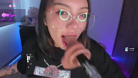 Snapshot of kaori_moon_ chatting on 18, 11, 2025 Hanny online show from 18, 11, 2025