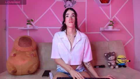 kaoriille online show from 4, 11, 2025